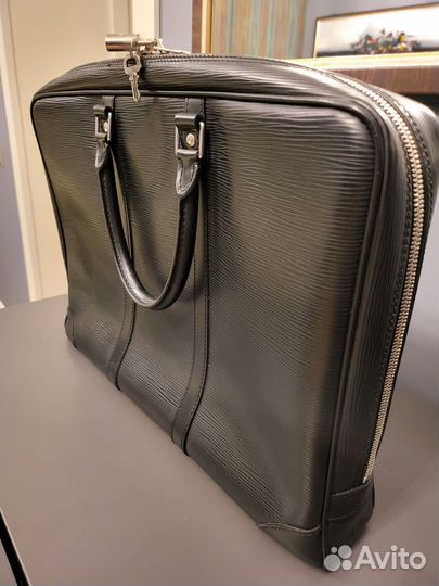 Кожаный портфель Louis Vuitton