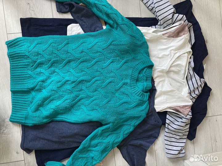 Отдам бесплатно женские вещи пакетом 44 - 48