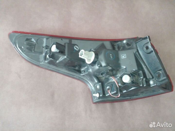 Фонарь задний правый Ниссан Кашкай