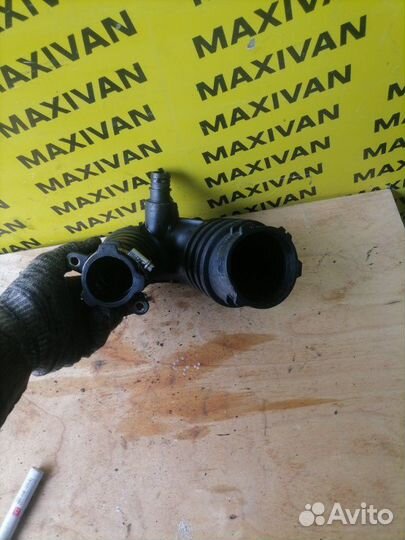 Патрубок воздушного фильтра Audi A6 C6 BRE 2007