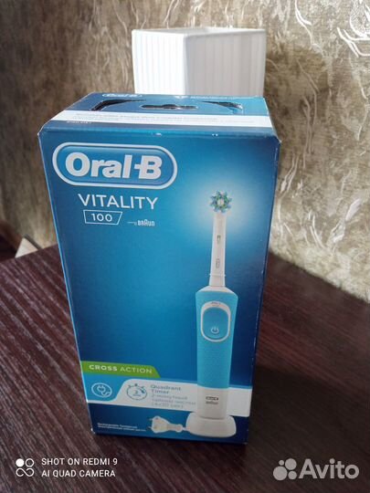 Зубная щетка oral b новая