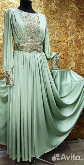 Индивидуальный пошив одежды на заказ Швея Ателье