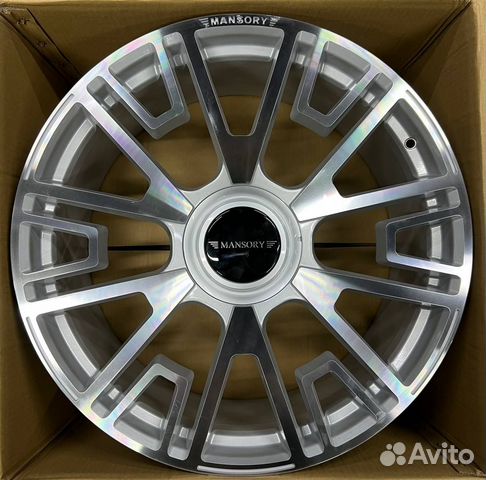 Диски на Audi Ауди Q7 4M R22