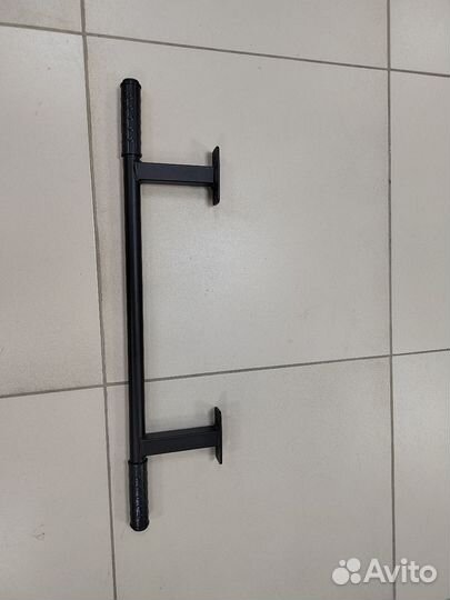 Турник наддверный