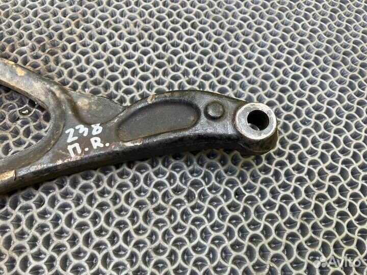 Рычаг передний правый Volvo Xc90 2.4 D5244T4 2007