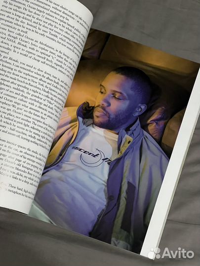 Журнал 032c 33rd Issue Frank Ocean Winter 2017/18