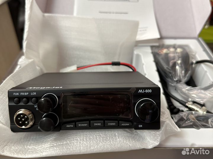 Автомобильная св рация MegaJet-600 (12вольт)