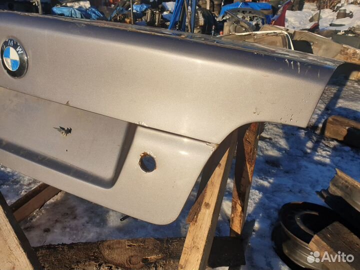 Крышка дверь багажника BMW 5 series E39 бмв Седан