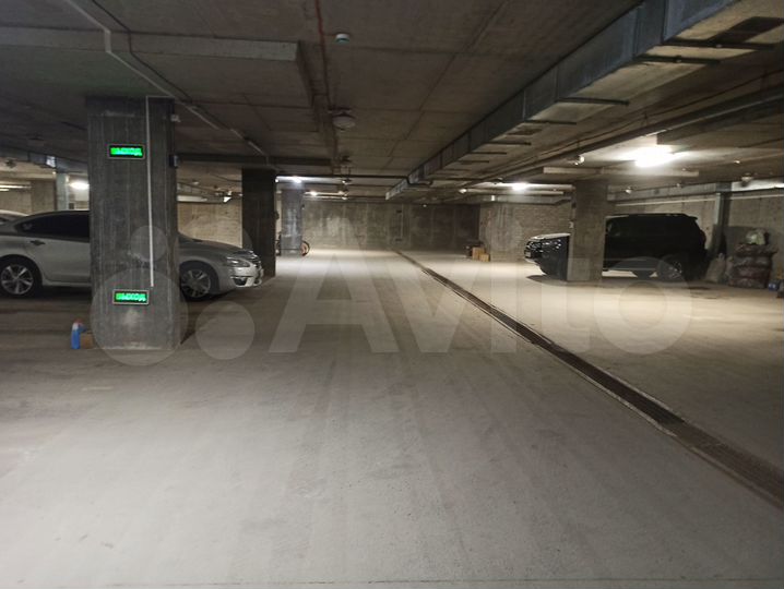 Машиноместо, 15 м²