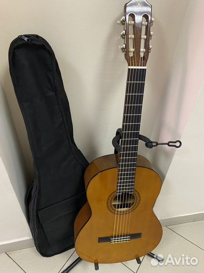 Классическая гитара Yamaha C40
