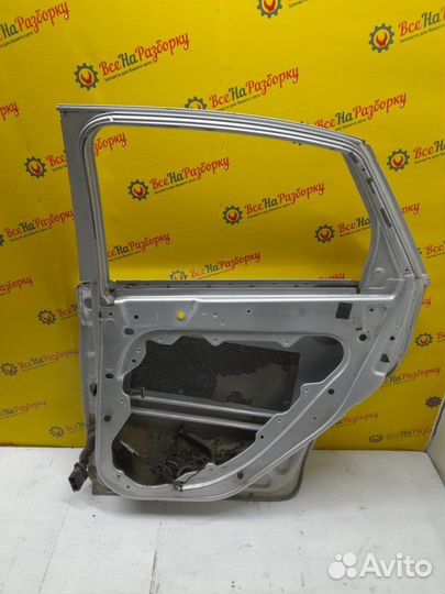 Дверь боковая задняя правая Ford Focus 2