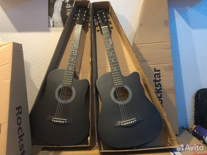 Акустическая гитара