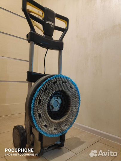 Поломоечная машина