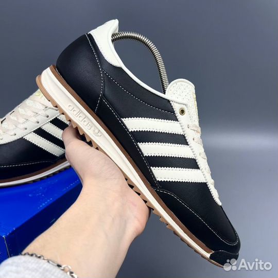 Новинка Adidas SL 72 Core Black Leather