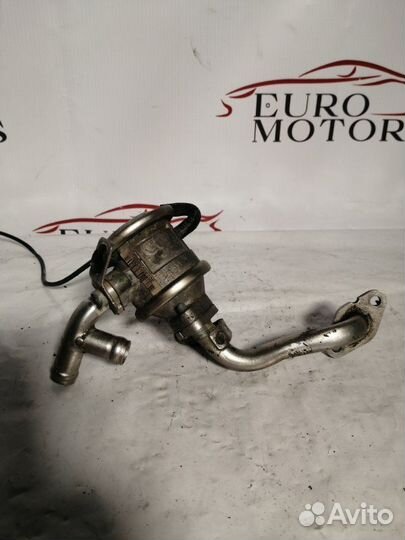 Крепление клапана EGR Audi A6 C6