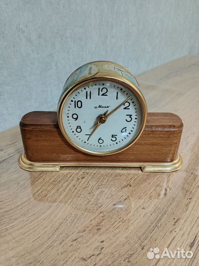 Часы настольные маяк СССР