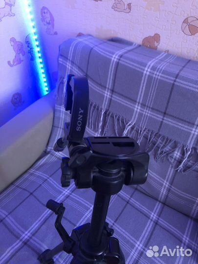 Зеркальный фотоаппарат canon 550d полный комплект