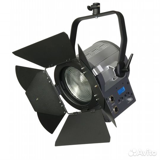 Осветитель студийный GreenBean Fresnel 150 LED X3