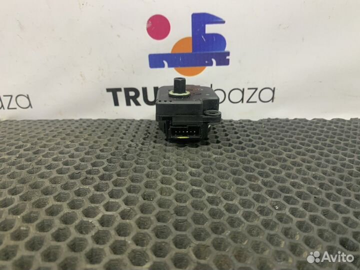 20443812 Моторчик заслонки отопителя