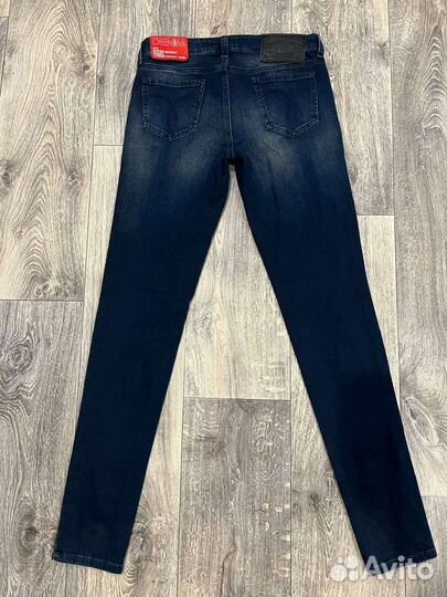 Джинсы женские Fiorucci 28