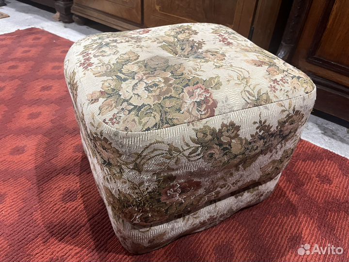 Пуф винтажный