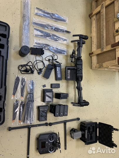 Квадрокоптер dji matrice 200 м2