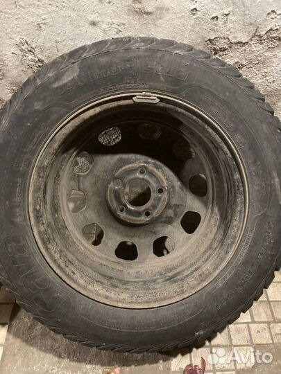 Sava Eskimo Stud 21.5/65 R16 98