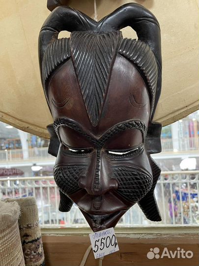 Африканская маска дерево