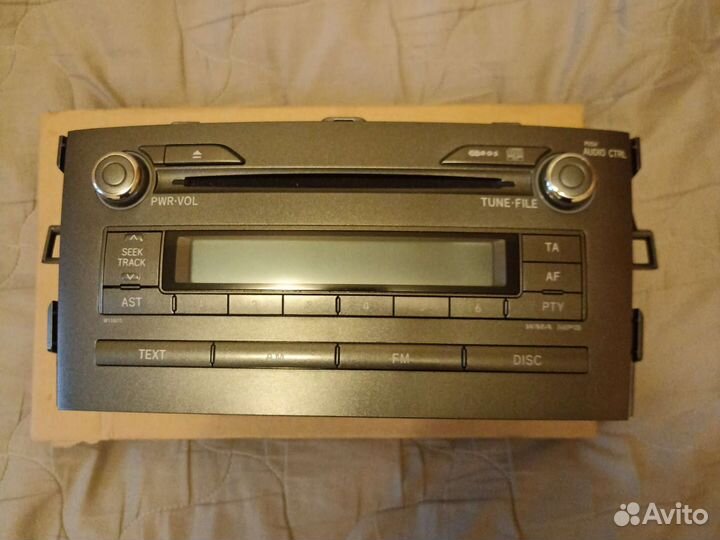 Магнитола Toyota Auris 86120-02520