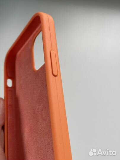 Оранжевый чехол на Айфон 12 про