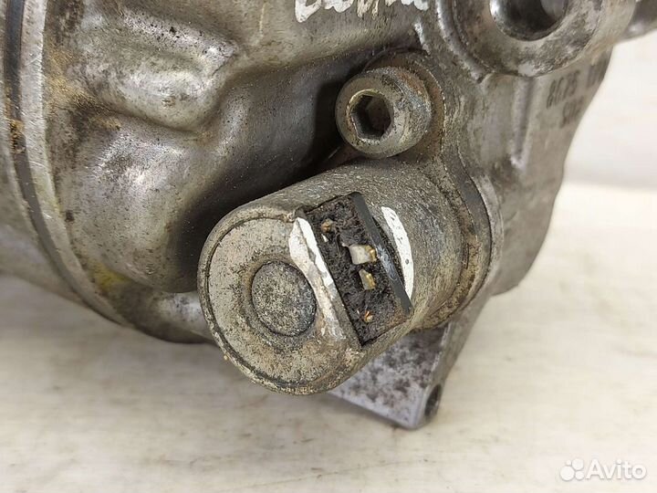 Компрессор кондиционера Volkswagen Golf 1K0820803G