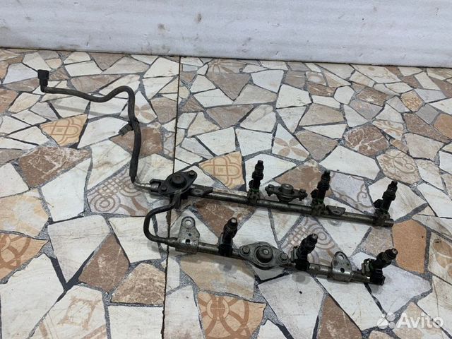 Топливная рампа (рейка) Nissan Teana J32