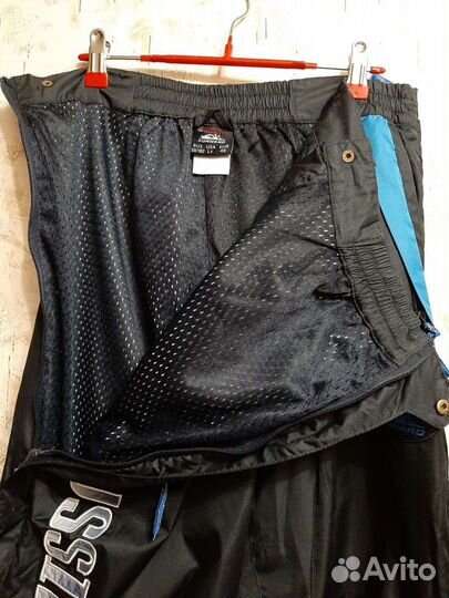 Спортивные брюки