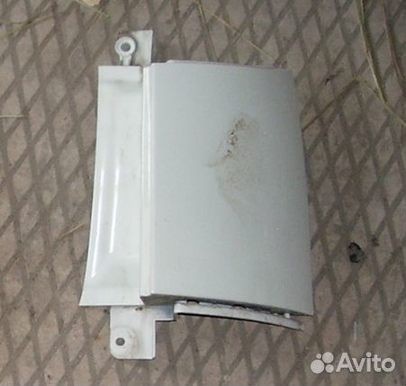 Накладка под фонарь Nissan Note E11