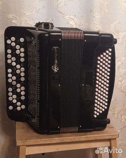 Продаётся баян Юпитер 2Д готово-выборный