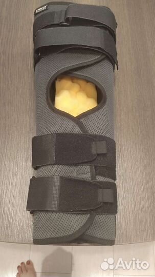 Ортез на коленный сустав