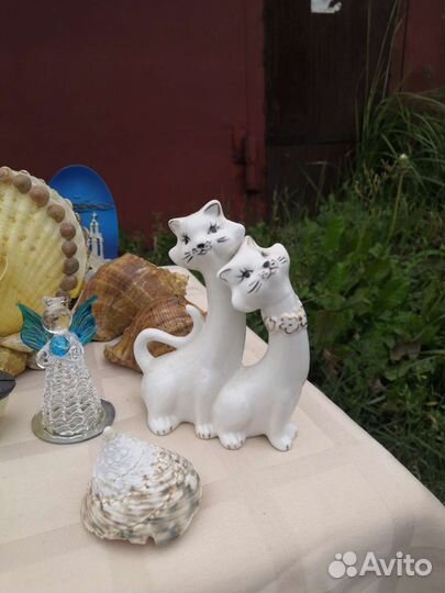 Кукла, сувениры, копилка, ракушки