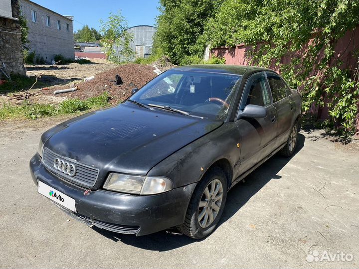 Audi A4 1.6 МТ, 1998, 200 000 км