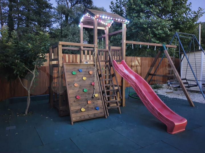 Дом 25 м² на участке 21 сот.