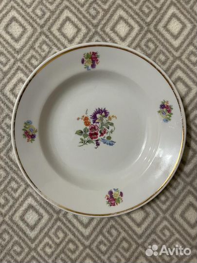 Тарелка с цветочками СССР, Пролетарий