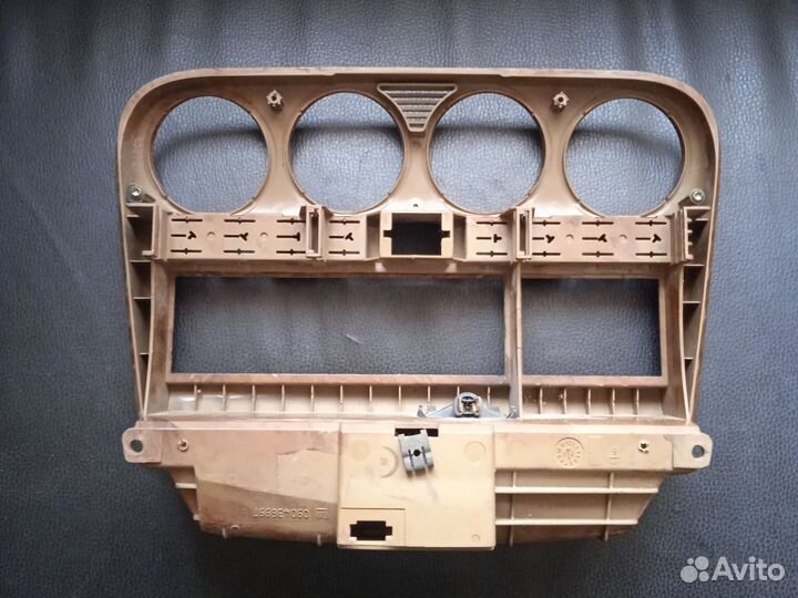 Накладка центральной консоли Опель омега б