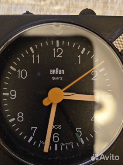 Часы будильник 