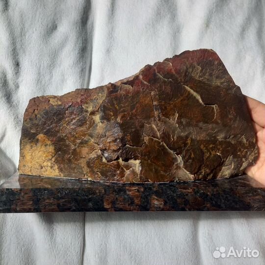 Сувениры из камня Яшма Орская, камни, мрамор