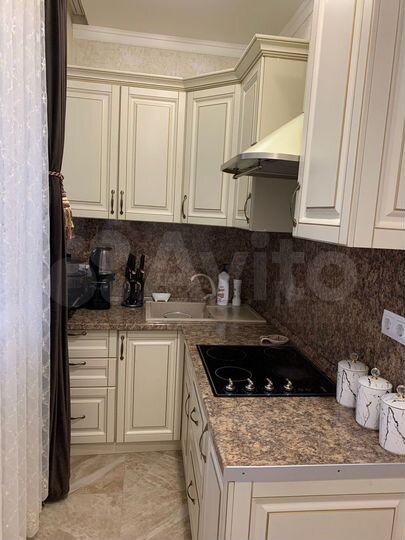 3-к. квартира, 67 м², 1/12 эт.