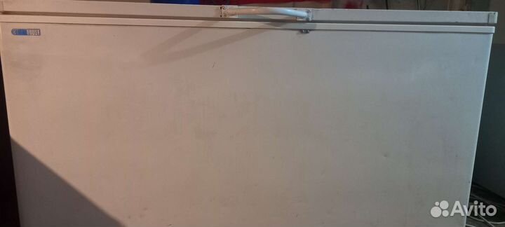 Морозильный ларь с глухой крышкой