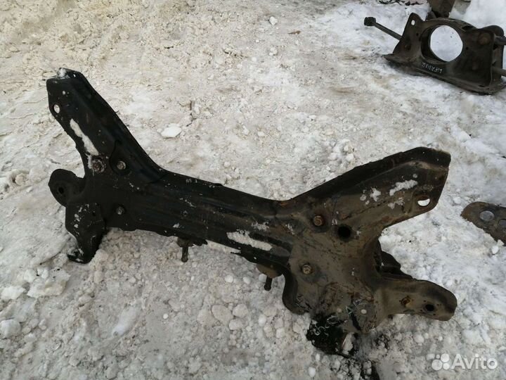 Подрамник передний Chery Very A13