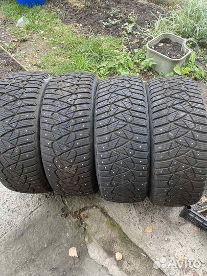 Goodyear Ultragrip 600 225/55 R17 81T