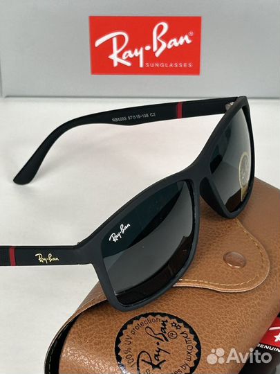 Солнцезащитные очки ray ban