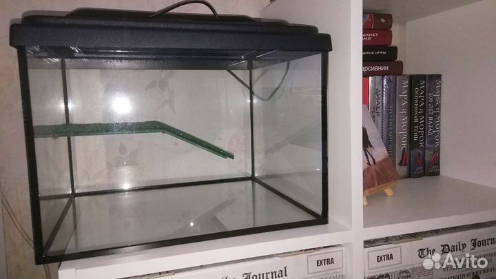 Террариум для рептилий 25л с крышкой и лампой