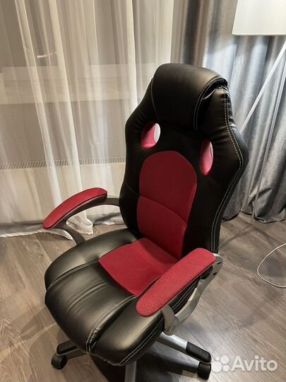 Компьютерное кресло